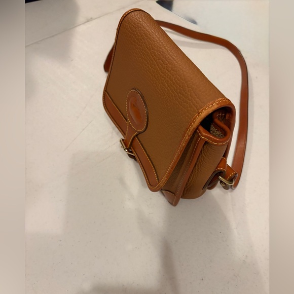 Dooney & Bourke Pebbled Leather Crossbody Saddle Bag Brown Vintage WellMade - Picture 2 of 11